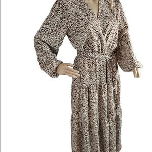 R. Vivimos Size M (8/10) Leopard Print  Tiered Midi Dress